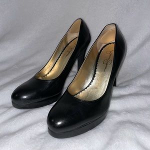 Jessica Simpson black heel 7.5